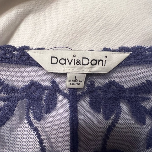 DAVI & DANI Navy Embroidered Cover-Up - Picture 3 of 3